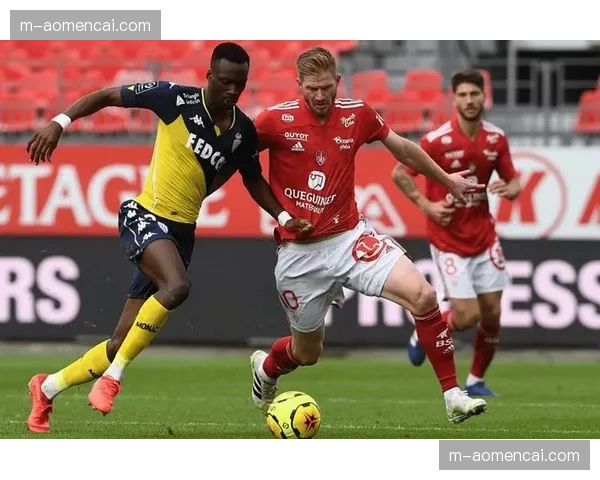 洛里昂1-2不敌斯特拉斯堡，主队全场45次传中创本赛季联赛纪录