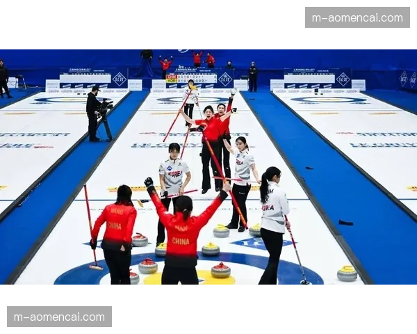 国际冰联世锦赛分组出炉：中国队与加拿大、瑞典同组，主帅表示目标是保级