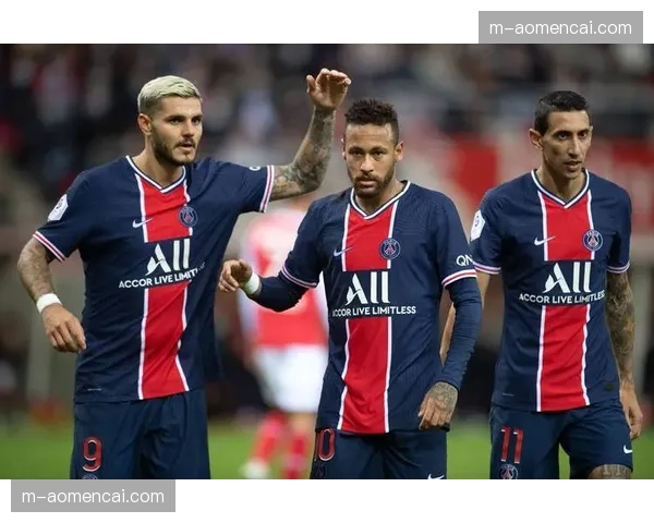 评论：法甲联赛的球星策略与整体竞争力提升之间的平衡难题